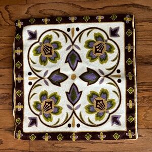 Embroidered decorative pillow case on zipper. Pre-owned in excellent condition